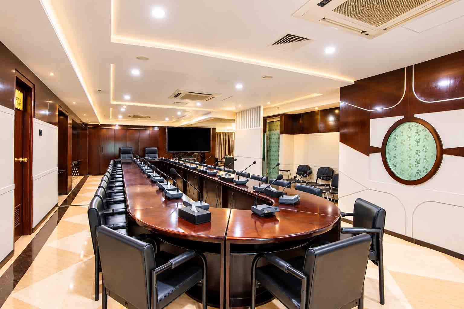 The Round Table